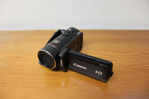 Canon iVIS HF21