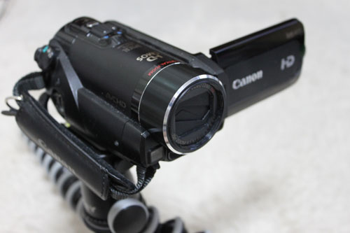 canon iVIS HF21