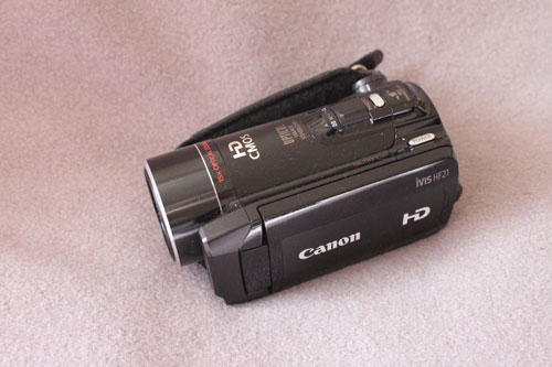 canon iVIS HF21