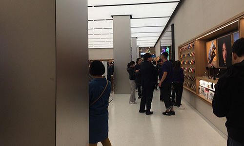 Apple 新宿