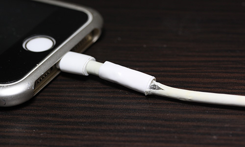 Apple 純正 Ligtning - USB ケーブル（2m）