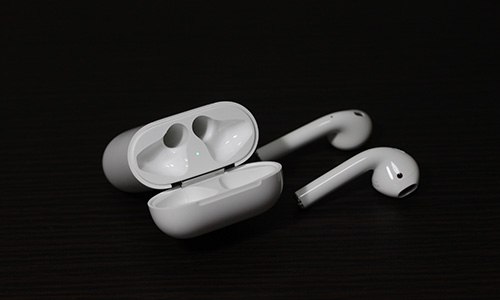 Apple AirPods