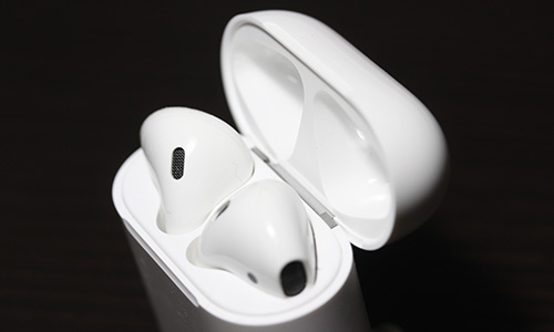 Apple AirPods