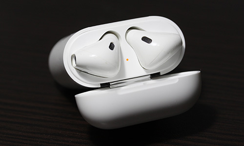 AirPods