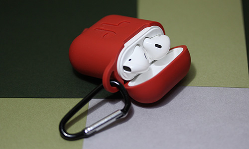 Apple AirPods - Studio Milehigh