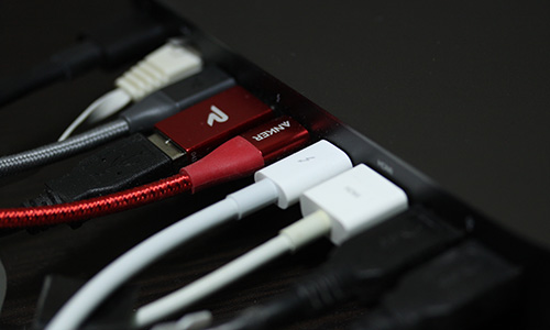アップル Apple Thunderblot 3 (USB-C) Cable (0.8m) MQ4H2FE/A A1896 - Studio Milehigh
