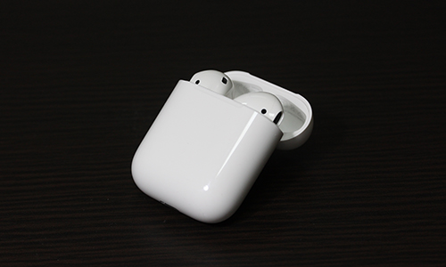 Apple AirPods - Studio Milehigh