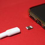 iPhone XS Max USB Lightning ケーブル コネクタ 折れた