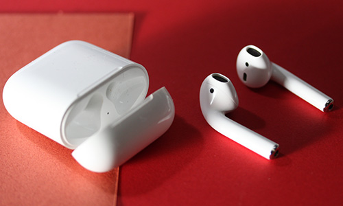 Apple AirPods - Studio Milehigh