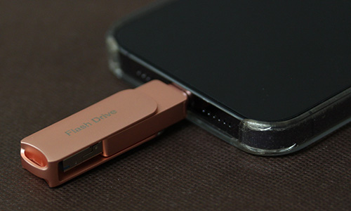 apple iphone 8 14 pro max usb memory lightning usb-c usb-a plautyee flash drive 512GB - Studio Milehigh